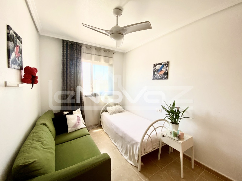 Апартаменты с двумя спальнями в Orihuela Costa. #543