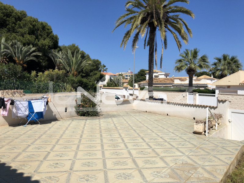 villa 3 bedrooms La Zenia. #956