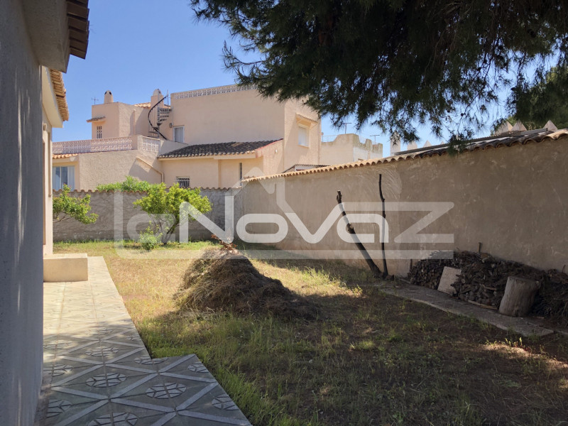 villa 3 bedrooms La Zenia. #956