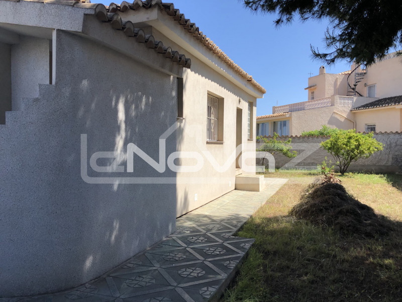 villa 3 bedrooms La Zenia. #956