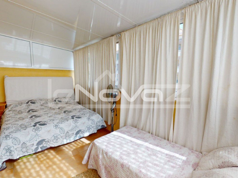 Уютное бунгало с 3 спальнями, несколькими террасами и просторным гаражом в Villamartin.. #987