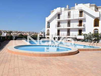Cozy 2-bedroom apartment with park and side sea views in the center of La Zenia