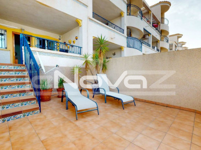 Excellent condition 2 bedroom apartment with private garden terrace in La Ciñuelica.