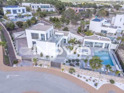 Incredible luxury villa in Las Colinas