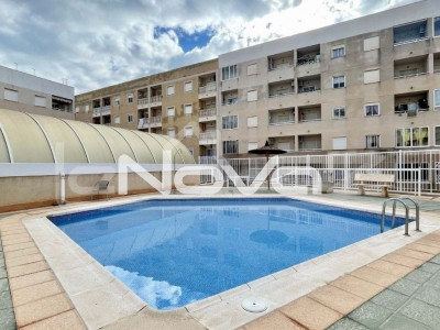 Gorgeous apartment with 2 bedrooms and 1 bathroom in the center of Torrevieja, close to all amenities!