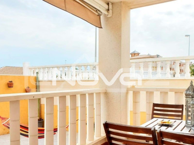 Excellent 2 bedroom south facing apartment with huge garden and terrace to the front.