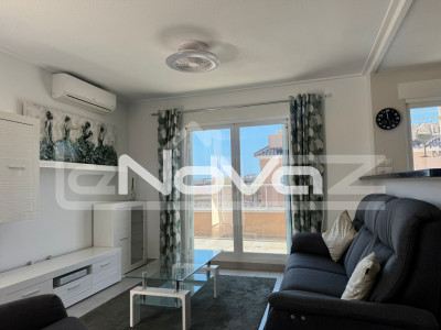 Двоповерховий бунгало з 2 спальнями в Ломас-де-Кабо-Ройг